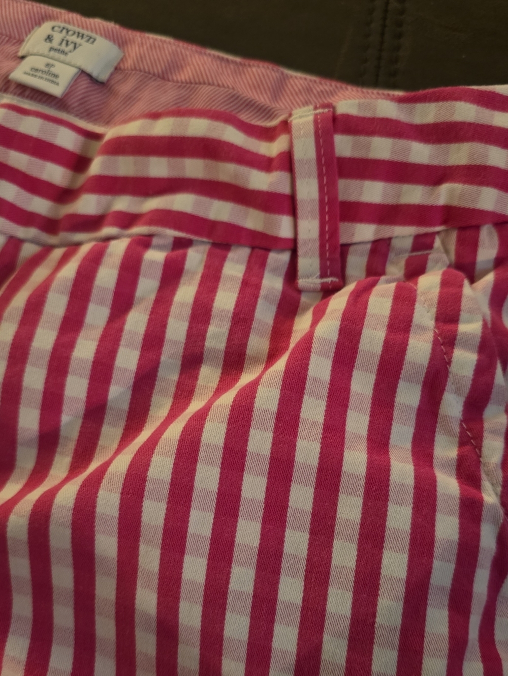 crown & ivy Pink and White Vertical Stripe Shorts Sz 8P